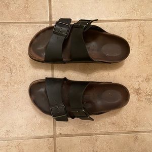 Black Arizona Birkenstocks